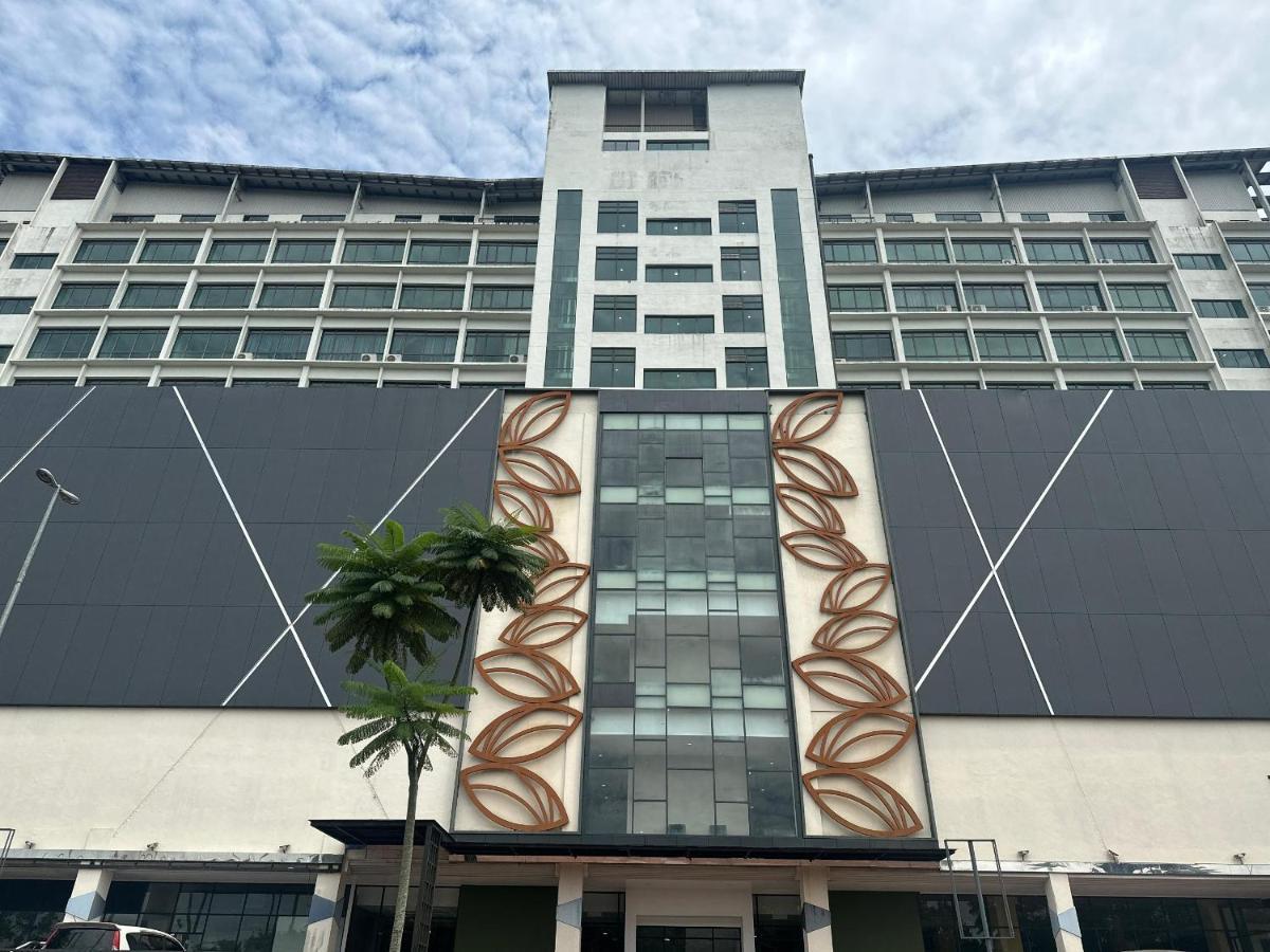 Summer Suites Apartment-The Summer Shopping Mall Kota Samarahan 外观 照片